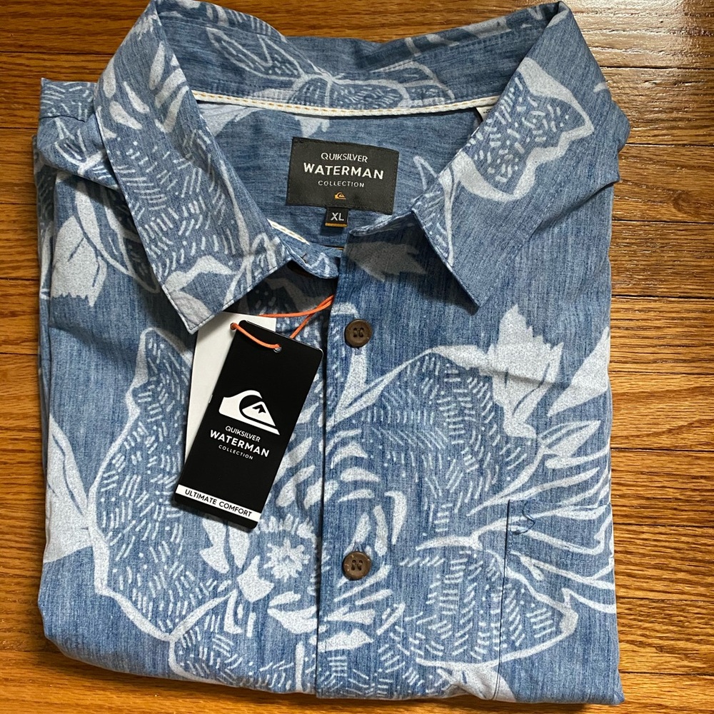 Quicksilver Button up Tee Waterman Collection